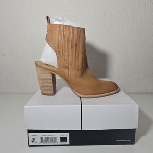 Dolce Vita Women's Jasper Bootie Saddle Nubuck US 9.5